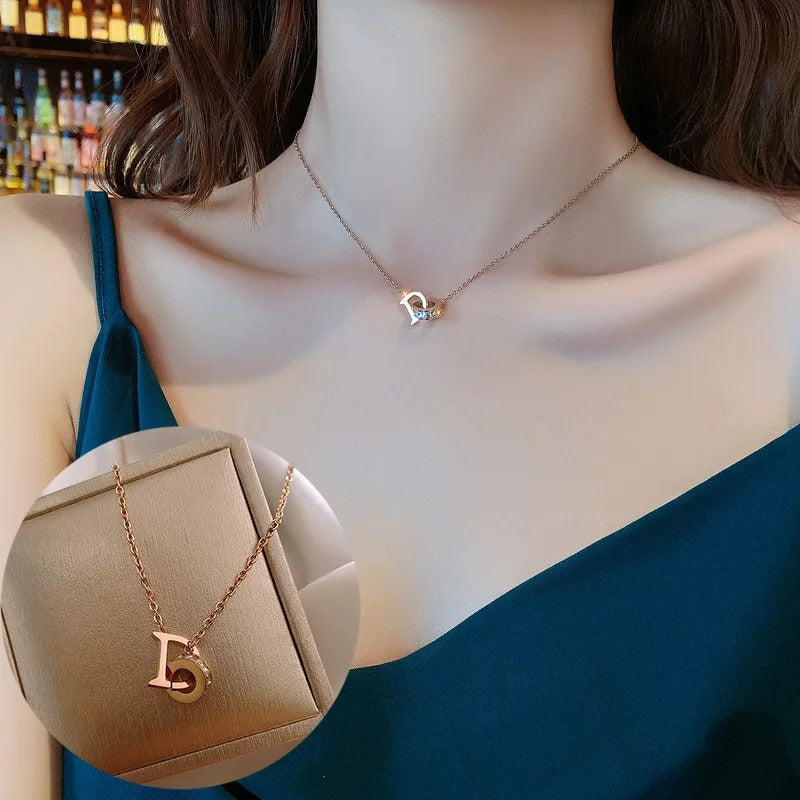 Time Necklace with Emerald in Gold