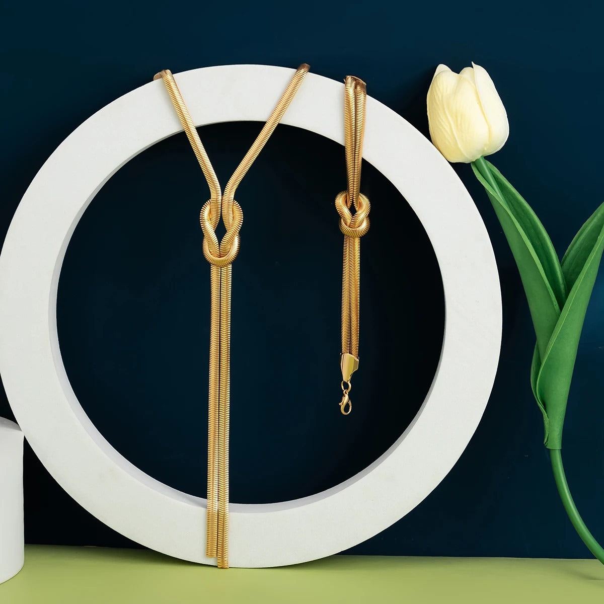 2Pcs/Set Sexy Smooth Long Snake Twisted Chain Necklace Bracelet Vintage Goth Tassel Choker