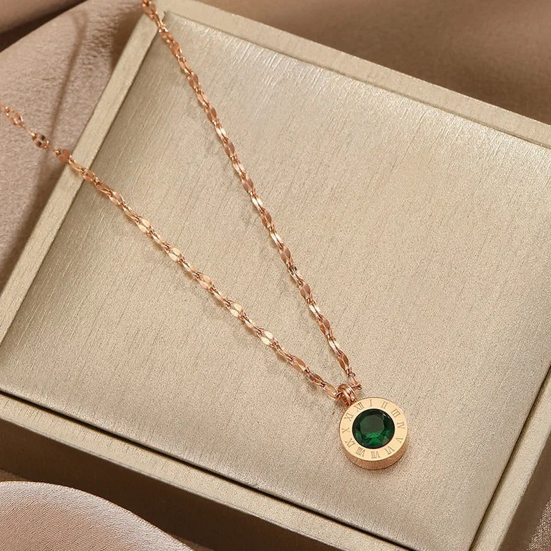 Time Necklace with Emerald in Gold